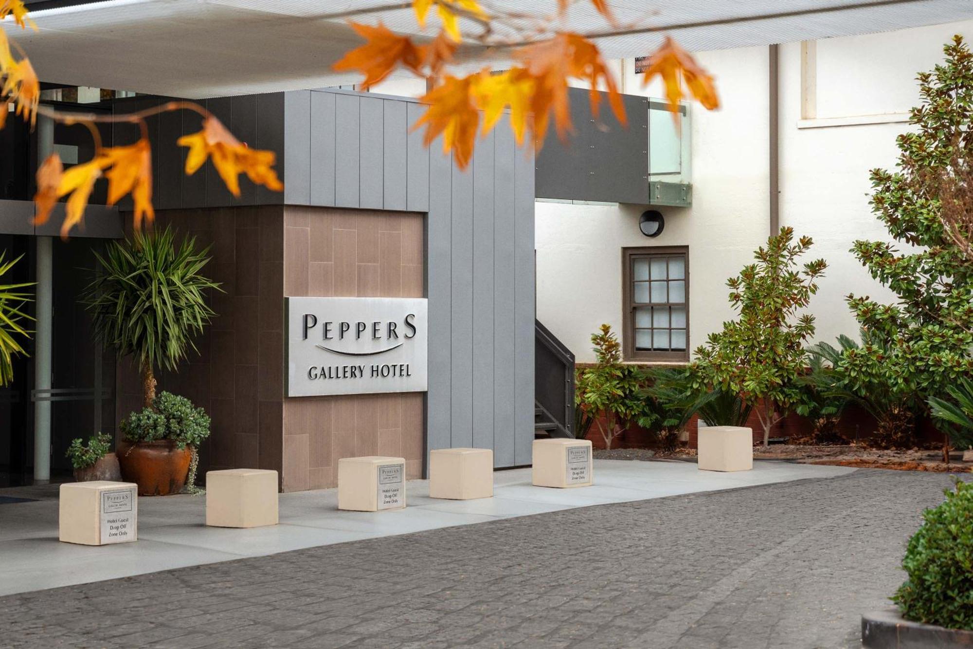 Peppers Gallery Hotel Canberra Extérieur photo